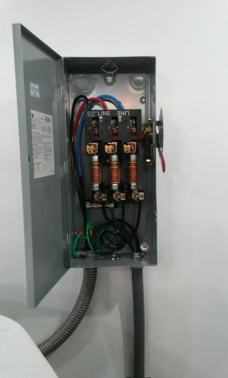 Three-phase disconnect switch installed for Electrical Wiring & Rewiring in Jacksonville